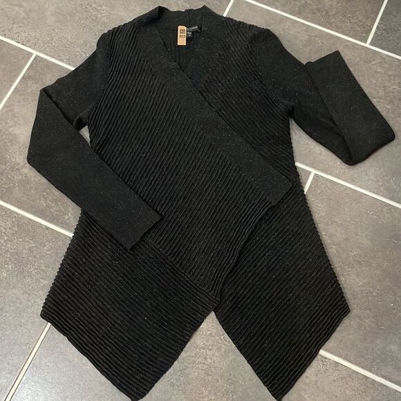 Eileen Fisher charcoal Cadigan sweater size Small Petite - Picture 4 of 9